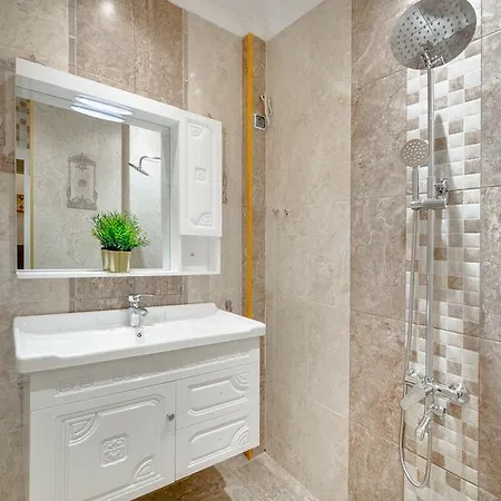 Unique Atmosphere With Golden Standard Design Apartment Sofia