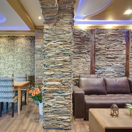 Апартамент Unique Atmosphere With Golden Standard Design