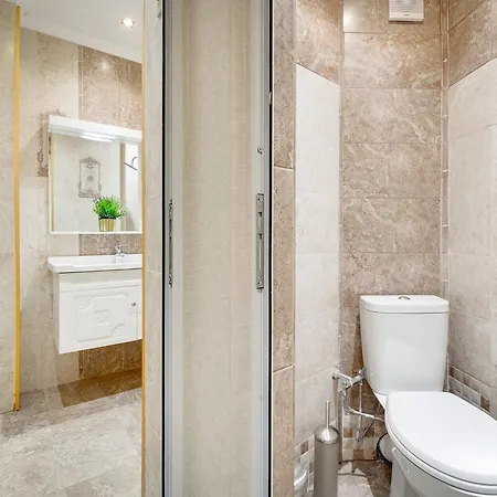 Unique Atmosphere With Golden Standard Design Sófia