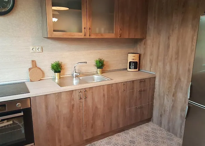 Unique Atmosphere With Golden Standard Design Daire *