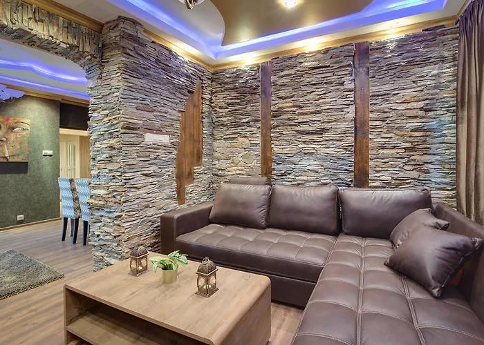 Unique Atmosphere With Golden Standard Design Апартаменты