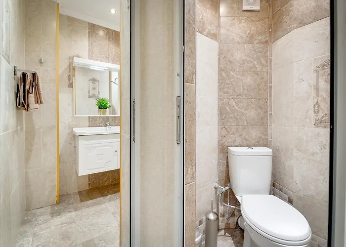 Unique Atmosphere With Golden Standard Design София